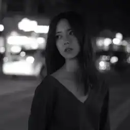 意境黑白女生微信图像4
