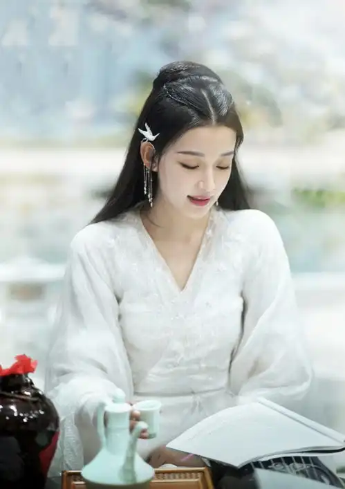 今夕何夕三世情缘剪不断,孙怡金瀚演绎别样旷世爱恋
