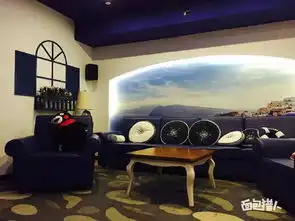 周末热门城市活动星空下的小王子在木头上创作树脂夜光插画
