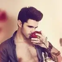 发型凌乱男头像微信头像图片大全
