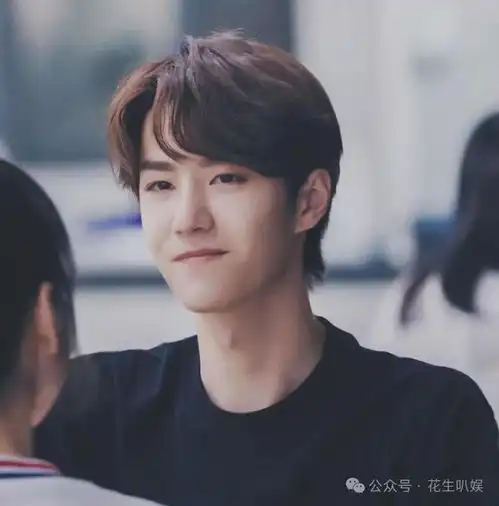 王一博,凭什么在星光大赏稳坐c位实力才是永远的底气
