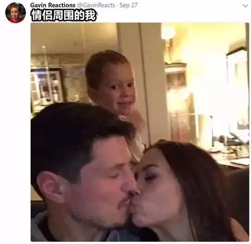 他1天吸粉100万,凭假笑成为网红,你的表情包里肯定有他
