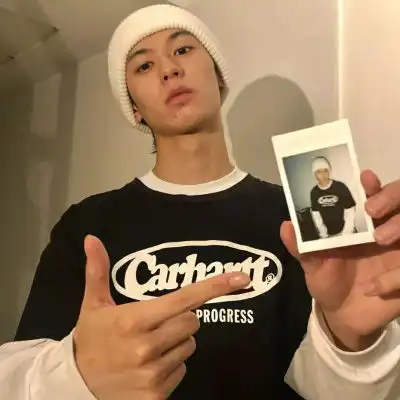 很拽的头像男生霸气冷酷男生超拽炫酷头像
