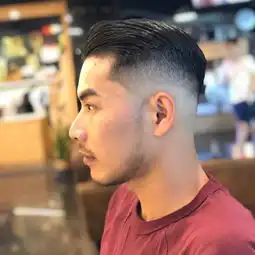 型男油头发型,帅气又有型
