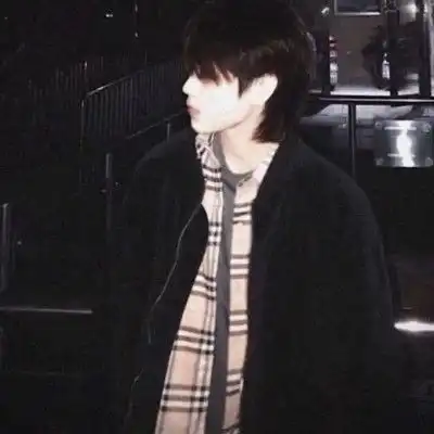 ins风原宿风男生头像
