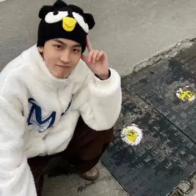 2023活泼可爱男生个性头像
