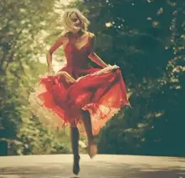 癸巳日生人性格命运
