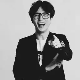 唐嫣化身广告狂魔明星发一条广告微博多钱
