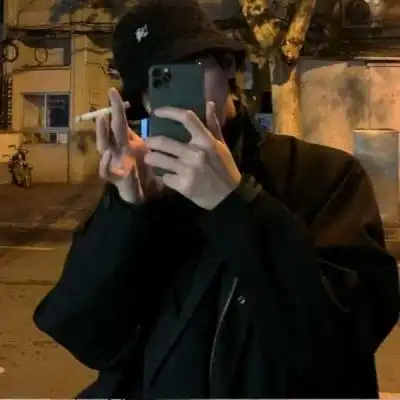 帅气好看的男头像霸气高冷生人勿进可爱点
