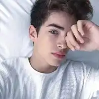 快手头像男生霸气潮男2019不谈恋爱生的快活
