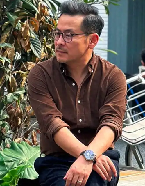 建议中老年男人,夏天少穿这4种假时髦真土气颜色,太油腻

