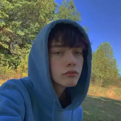 伤感冷漠头像男生图片qq头像男生冷漠孤傲图片
