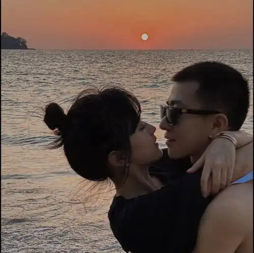 没点审美刷不到的情侣头像
