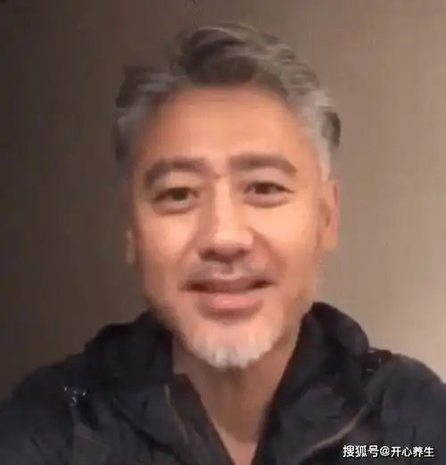 男性开始衰老,常有一白,三小,若你一个也没有,那就恭喜啦
