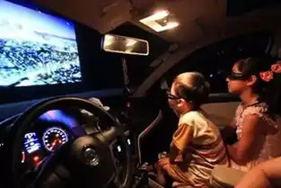 星空露营汽车电影水枪大战bbq烧烤插画陶艺盛宴活动正在招募中
