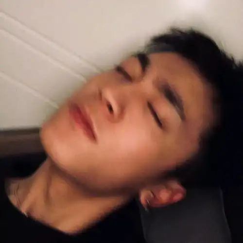 渣男头像不介意孤独,比爱你舒服
