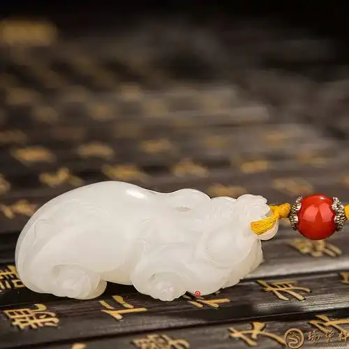 和田玉如何选择属兔女学生的完美佩戴指南
