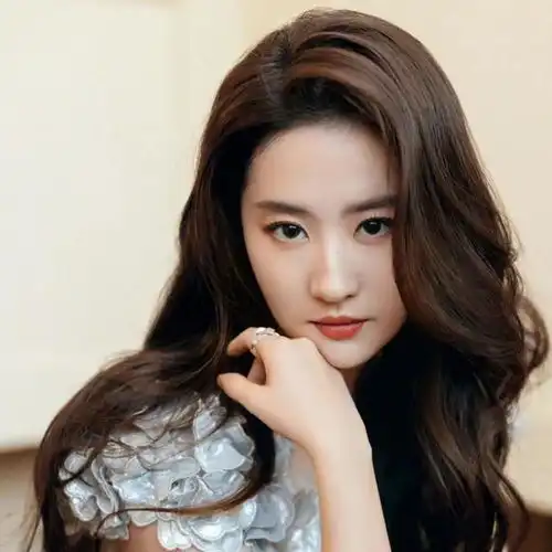 娱乐圈小八卦刘亦菲张一山张译唐嫣宋茜
