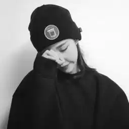 好看女生头像唯美长发披肩图片2018守候着我们的专属小甜蜜
