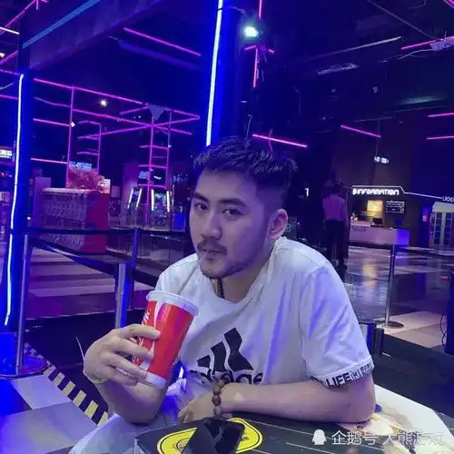 茄子即将官宣正式加入驻小象互娱,你们要的夕阳红他回来了
