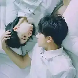 求白色衬衫情侣头像,谢谢
