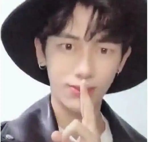 95后油腻秃头小哥,化妆前百万网友嫌弃,化妆后惊艳全场
