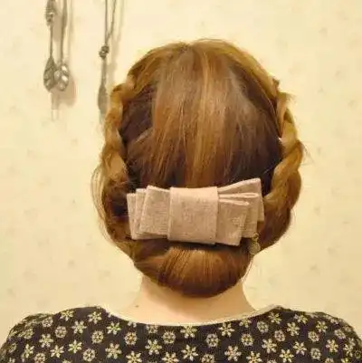 编发盘发丨韩式盘发只需2分钟,无论上班约会带孩子增显气质,清爽又婉约
