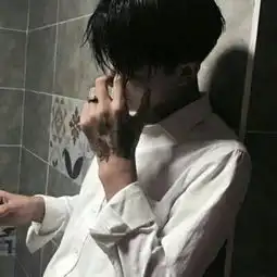 酷一点够霸气的贴吧头像帅气男生该用脑子的时候别用心
