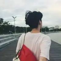 安静男生头像,安静的男生头像图片
