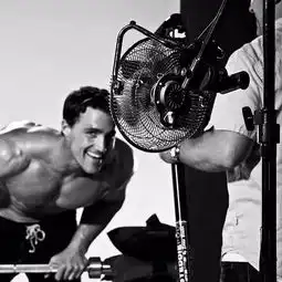 他是全美公认的第一健身男模,励志演讲感动无数人
