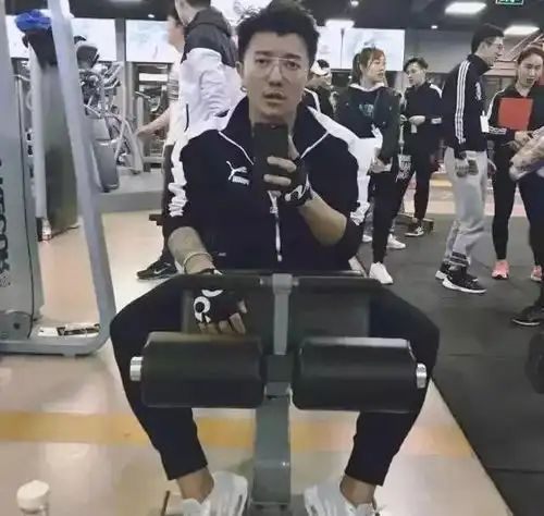 朋友圈减肥对比照曝光套路实在太深了
