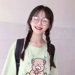 两人闺蜜头像霸气超拽拿命去搏我的未来
