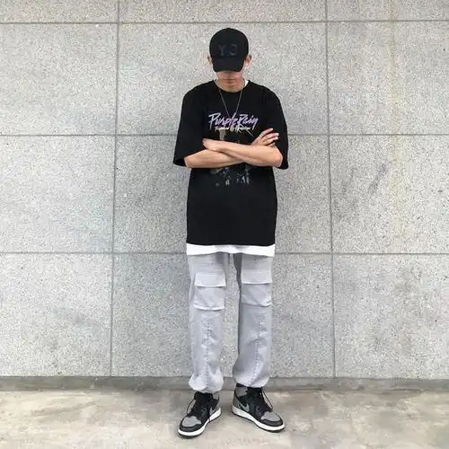 穿黑白的男生这么酷还有谁说他们不懂穿搭
