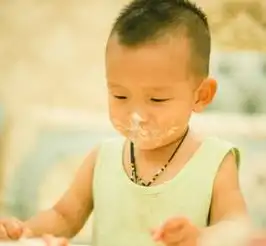 家里不管有钱没钱,这4种食物给孩子常吃,健脾补脑个子猛长
