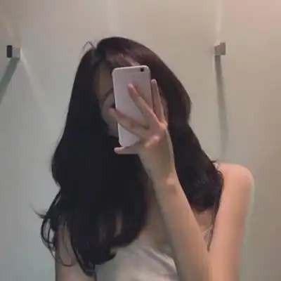 时尚气质的手机控女生头像我只qq女生头像我要个性网

