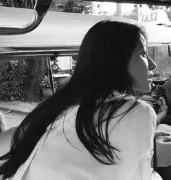 朋友圈超火的句子浪荡一生,钟情一人,微风十里,只想要你
