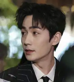 娱乐圈男明星的素颜照曝光,朱一龙罗云熙没区别吴亦凡颜值逆天
