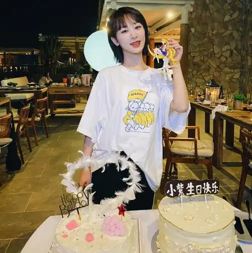 杨紫的演艺道路真不容易,与太多男明星合作,网友羡慕小猴子
