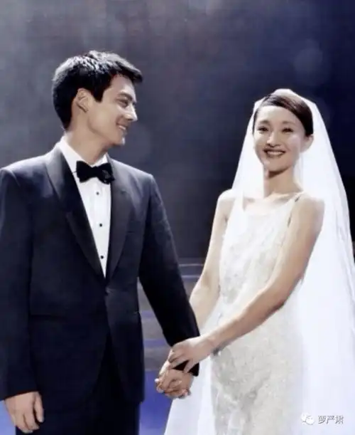 周迅离婚结婚就像打个卡,打完也未必再来了
