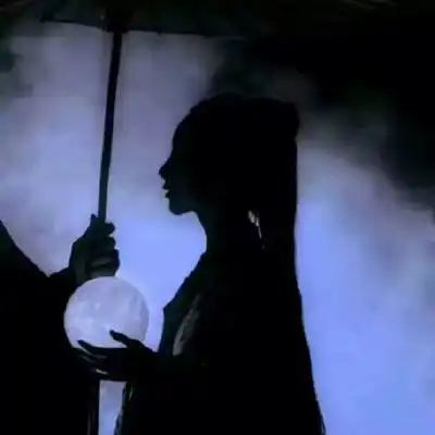 古风情侣头像一男一女嫁衣红衣一对两人用
