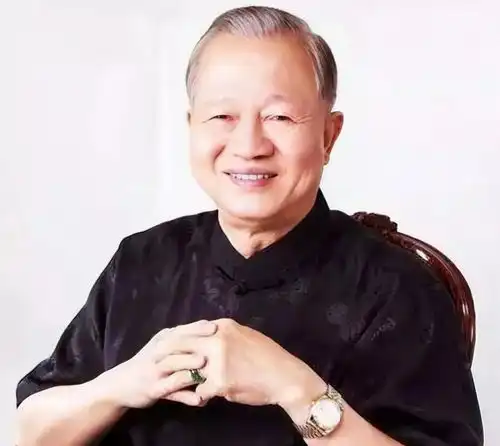 曾仕强教授说你必须熬下去,人要走运的前兆就是,经历苦难低谷
