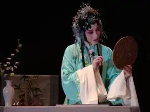 老佛爷和西太后都青睐的京剧元素给你一场中国风时装秀
