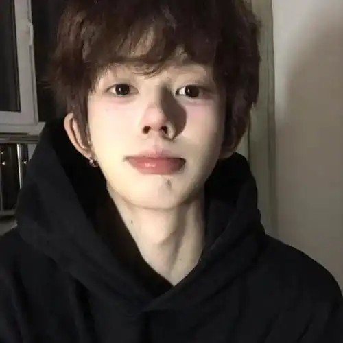 你要的男生头像来了每张都戳中审美点,换上秒变颜值天花板
