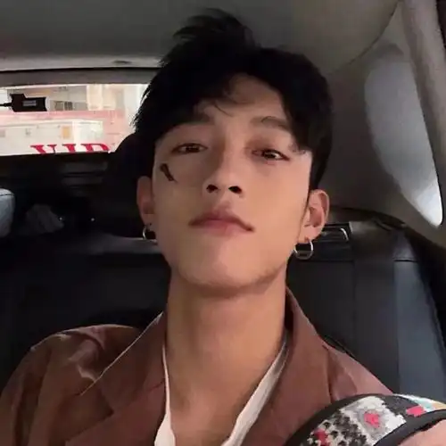 头像丨男生头像阳光暖男头像丨男生头像霸气超拽背影
