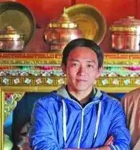 丁真成为顶流后,他背后的那个男人,疯了

