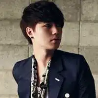 成熟男人洗澡视频
