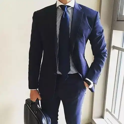 穿正装的男人才是世界上最毒的药
