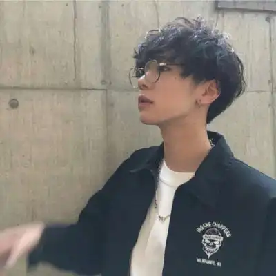男头像帅气冷漠冷酷头像真人侧脸图片大全2
