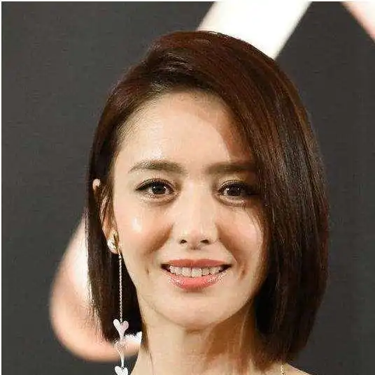 那些长发很美短发更惊艳的女星,看到李若彤那一刻,我心动了
