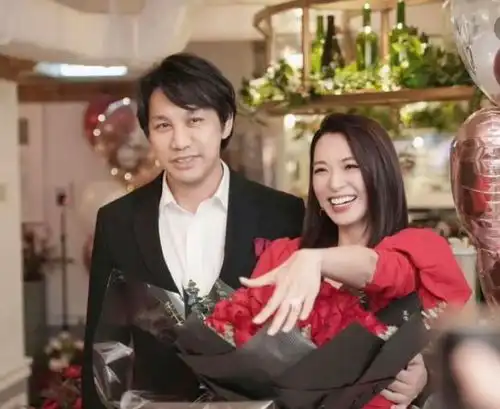 tvb女星陈炜结婚,走出丧父之痛与小五岁男友结婚,喜迎第二春
